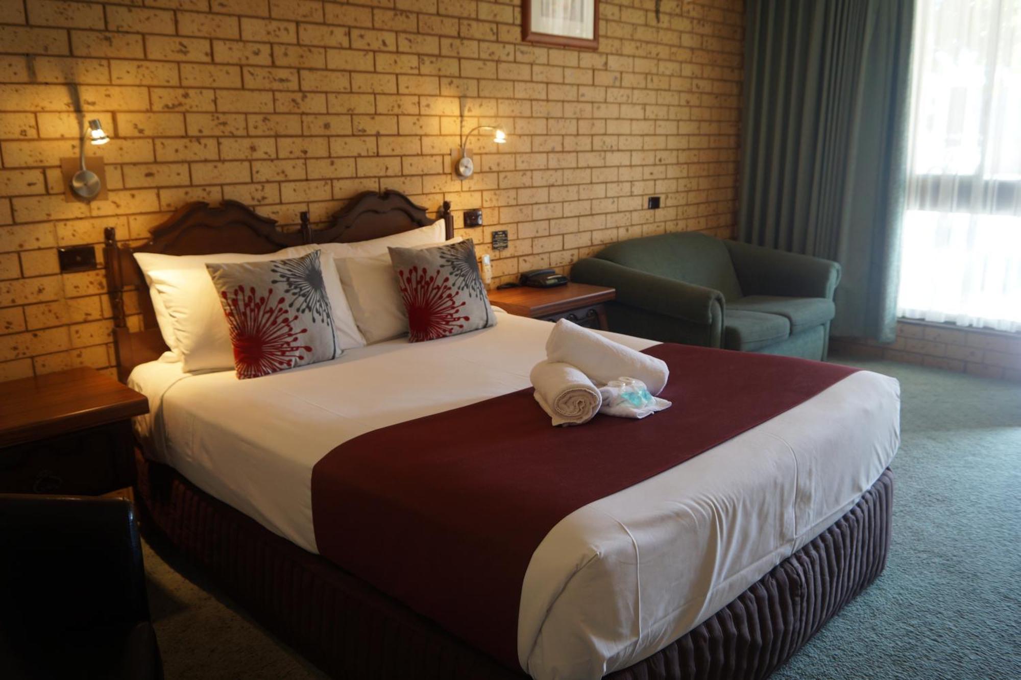 شيبارتون Belltower Motor Inn الغرفة الصورة